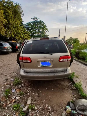 Toyota Sienna LE 2002 Brown