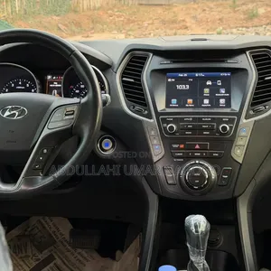 Hyundai Santa Fe 2017 White