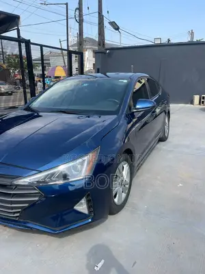 Hyundai Elantra Limited 2019 Blue