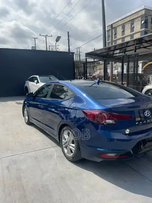 Hyundai Elantra Limited 2019 Blue