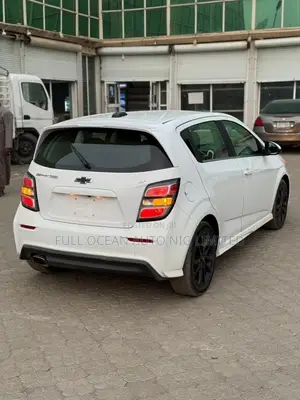 Chevrolet Sonic Premier 2018 White