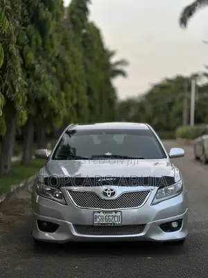 Toyota Camry SE 4dr Sedan (2.5L 4cyl 6AM) 2010 Silver