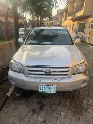 Toyota Highlander V6 2005 Silver
