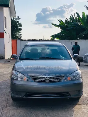 Toyota Camry 2005 Brown