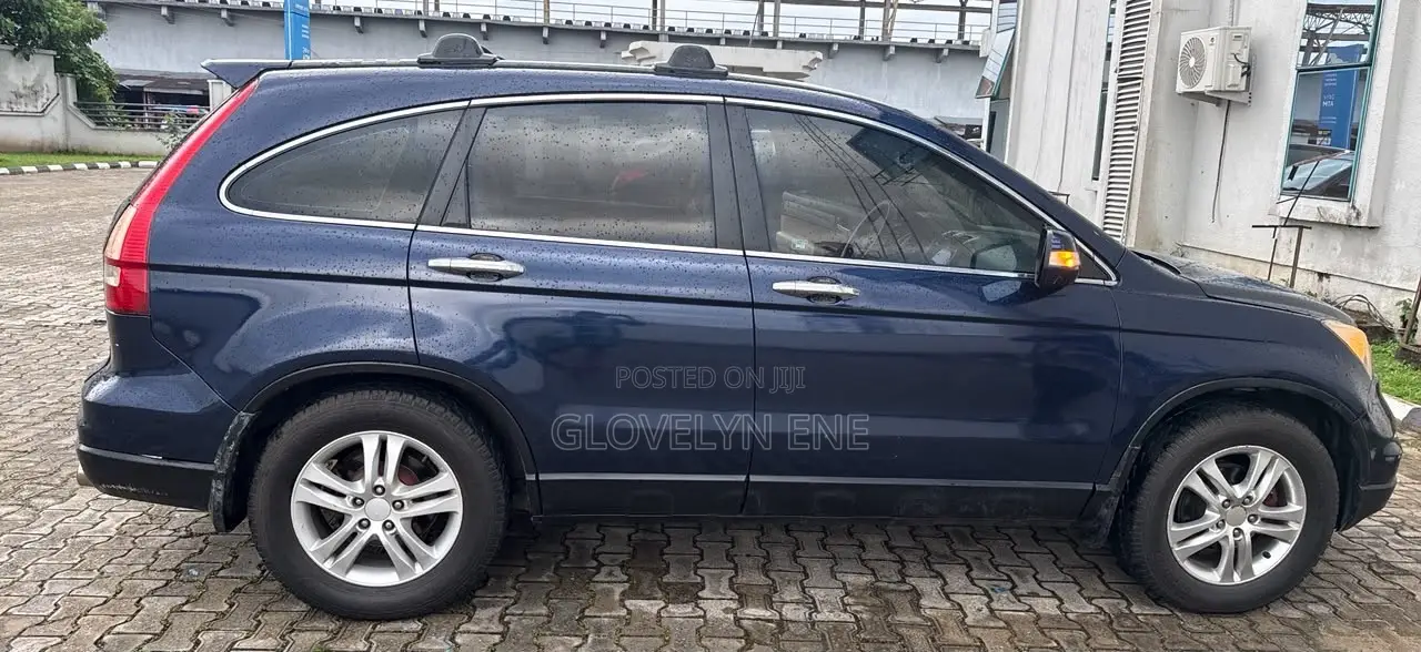 Honda CR-V 2010 Blue