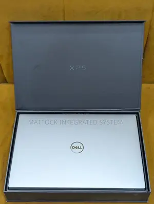 Laptop Dell XPS 15 9530 32GB Intel Core i9 SSD 1T
