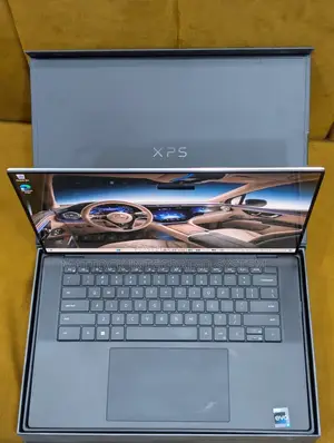 Laptop Dell XPS 15 9530 32GB Intel Core i9 SSD 1T