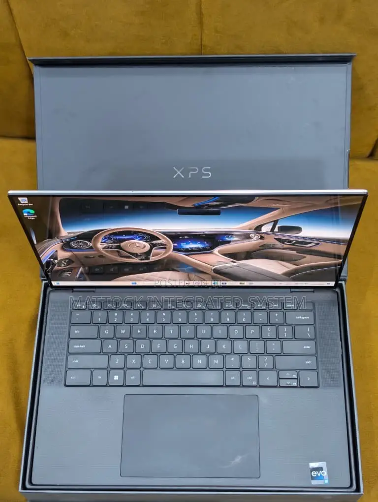 Laptop Dell XPS 15 9530 32GB Intel Core i9 SSD 1T