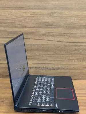 Laptop MSI GE75 Raider 11UH 32GB Intel Core i7 SSD 1.5T