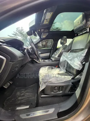 Land Rover Range Rover Velar P380 SE R-Dynamic 4x4 2018 Gold