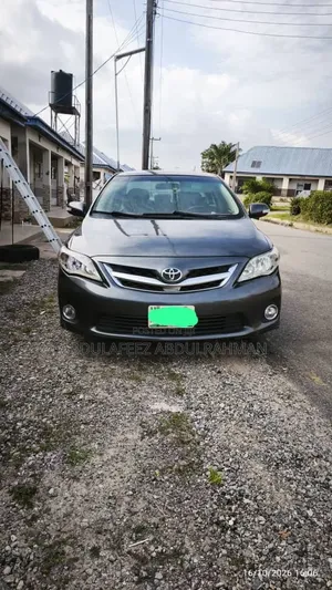 Toyota Corolla 2010 Gray