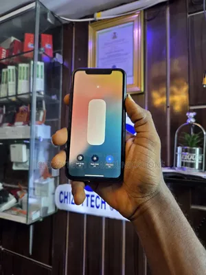 New Apple iPhone XR 64 GB Black