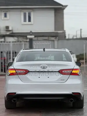 Toyota Camry 2017 White