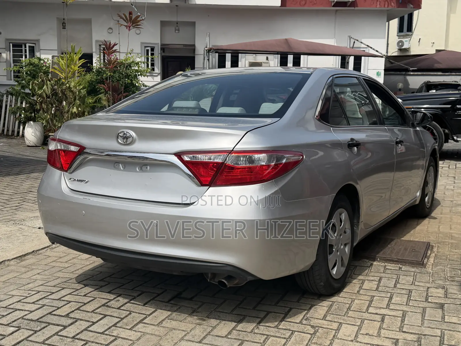 Toyota Camry 2017 Silver