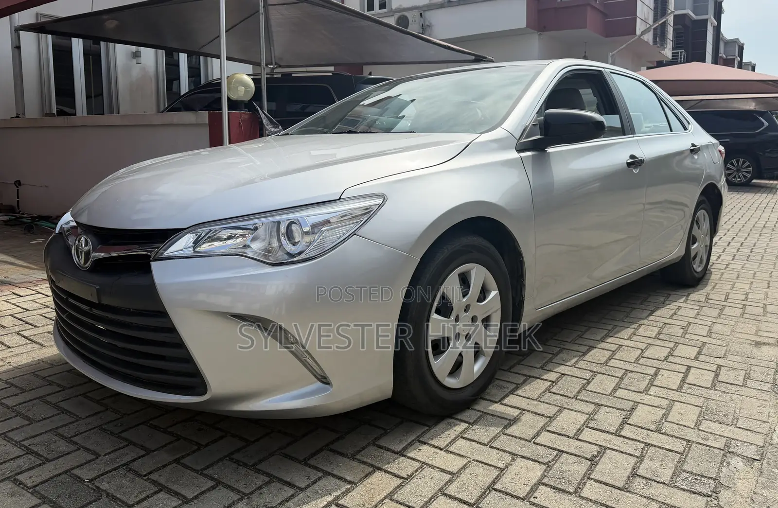 Toyota Camry 2017 Silver