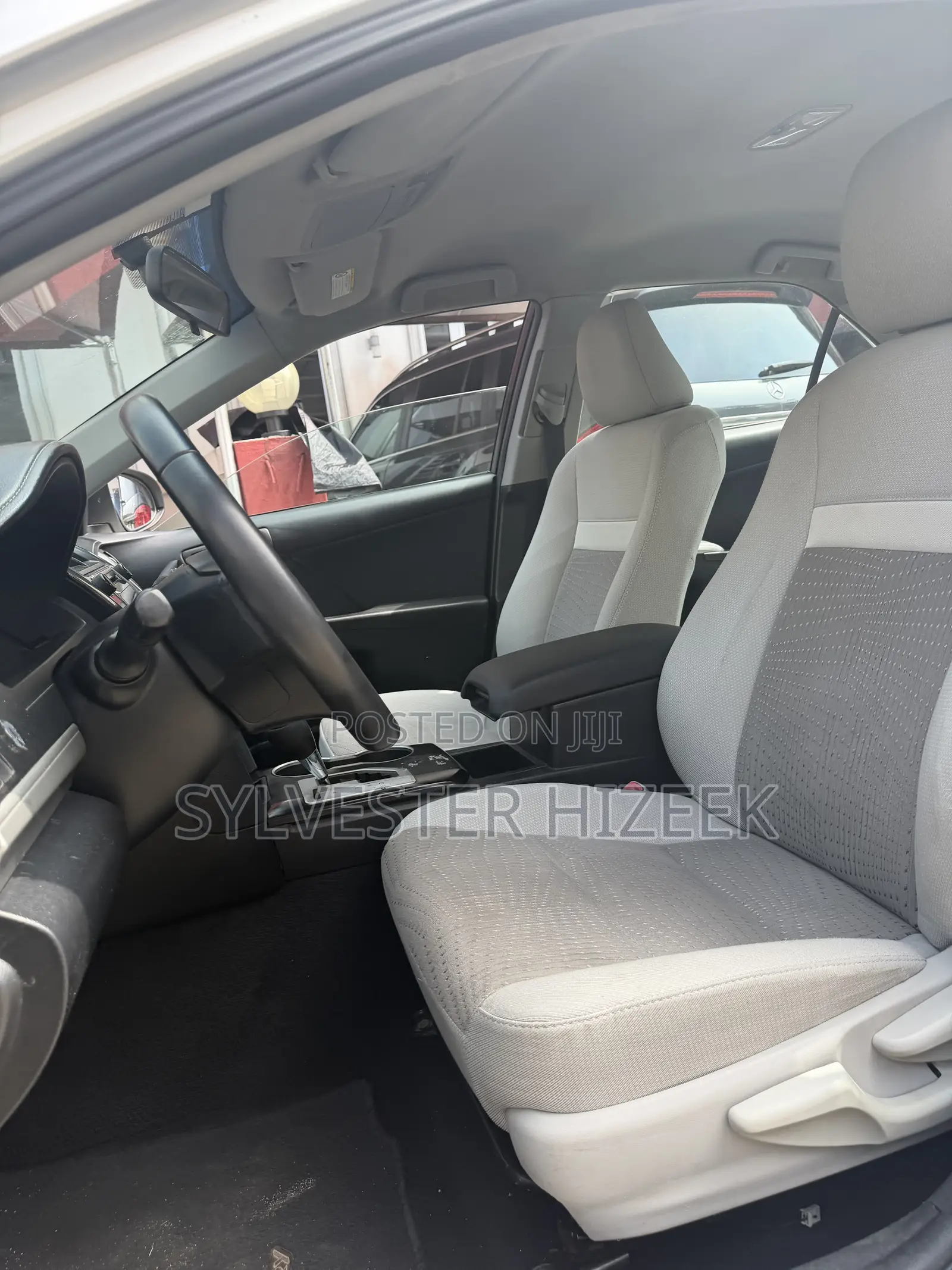 Toyota Camry 2017 Silver