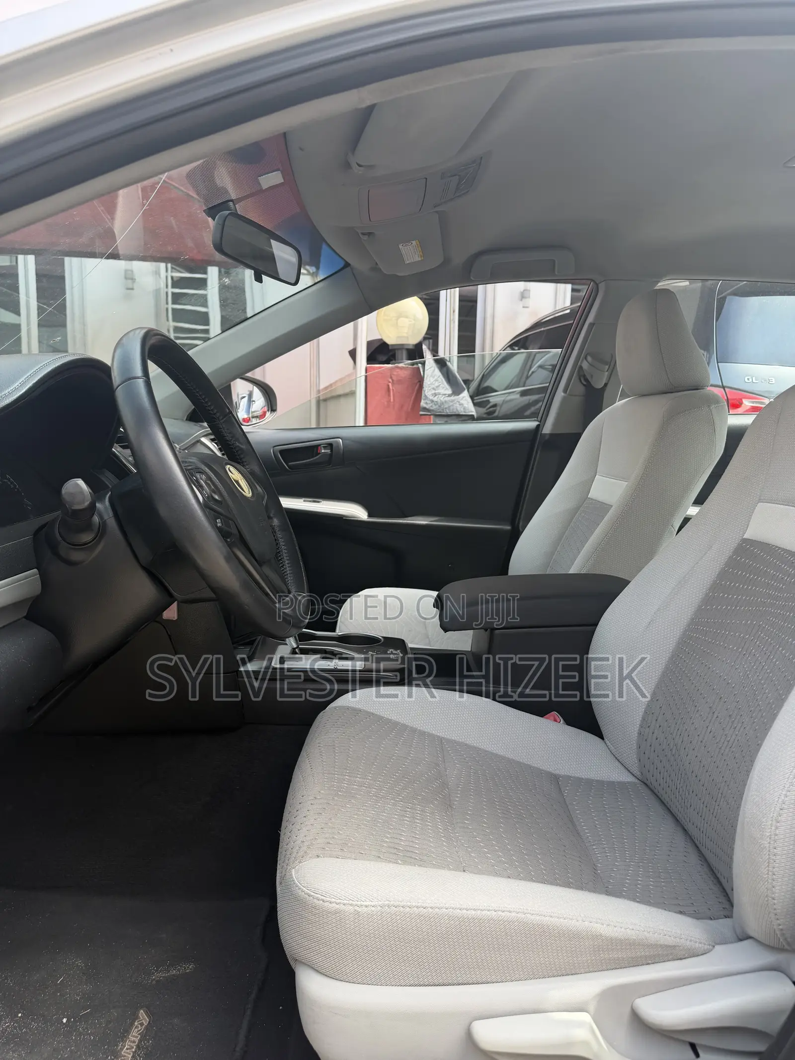 Toyota Camry 2017 Silver