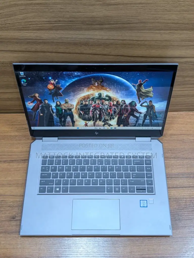 Laptop HP ZBook Studio x360 15 G6 32GB Intel Core i7 SSD 512GB