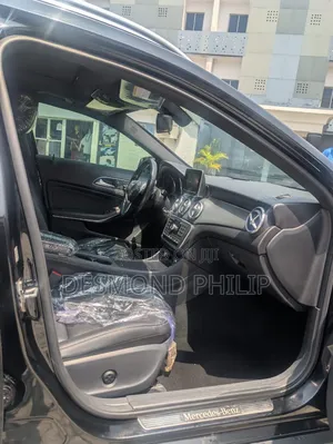 Mercedes-Benz GLA 250 2015 Black