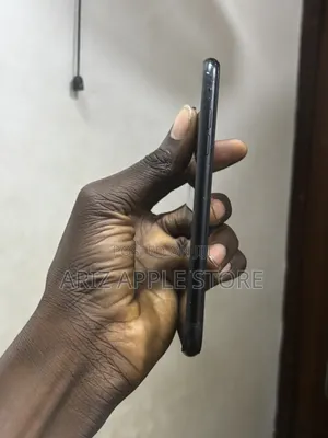 Apple iPhone XR 64 GB Black