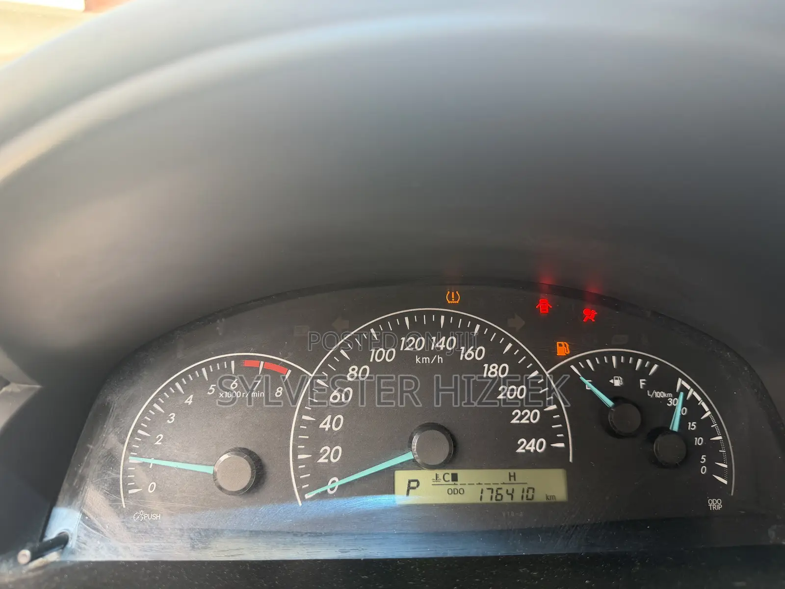 Toyota Camry 2017 Silver