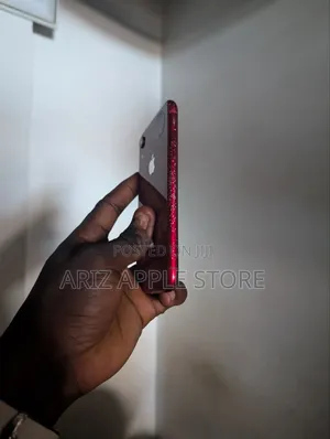Apple iPhone XR 64 GB Red