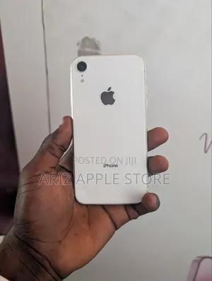 Apple iPhone XR 128 GB White