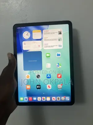 Apple iPad Air (2022) 64 GB Beige