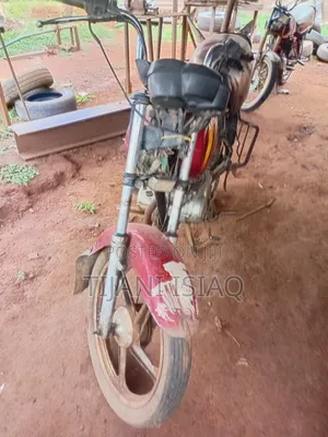 TVS HLX 125 2020 Red