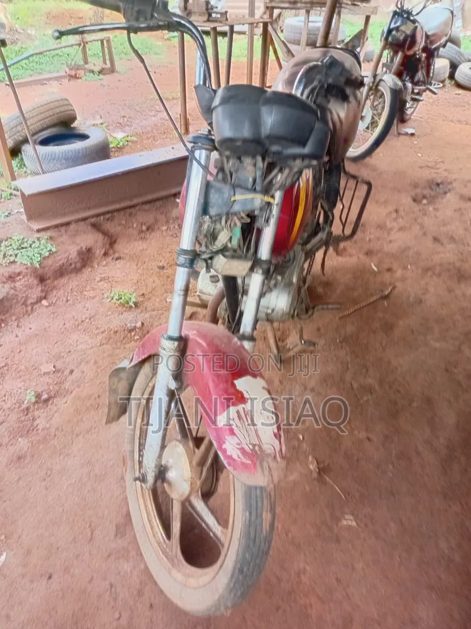 TVS HLX 125 2020 Red