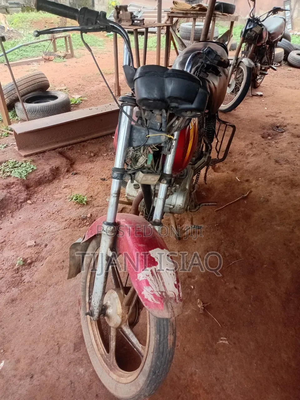 TVS HLX 125 2020 Red