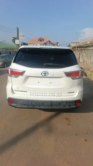Toyota Highlander Limited Platinum 4dr SUV (3.5L 6cyl 6A) 2015 White