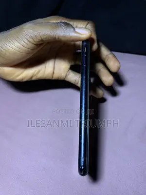 Apple iPhone XR 64 GB Black