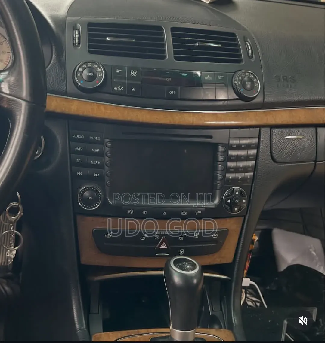 Mercedes-Benz E-Class 2002-2009 Android Apple Car Play