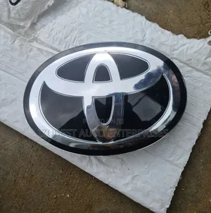 Front Logo TOYOTA Glass