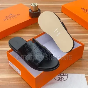 Black Embossed Crocodile-Pattern Men's