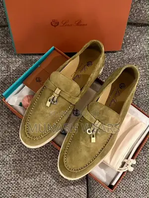 Luxury Loro Piani Summer Walk 40-46 Available