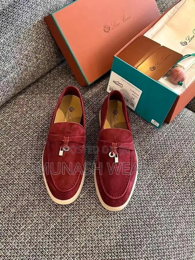Luxury Loro Piani Summer Walk 40-46 Available