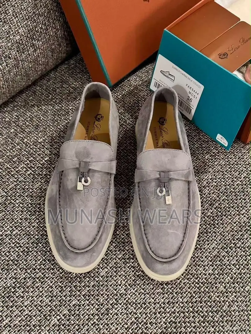 Luxury Loro Piani Summer Walk 40-46 Available
