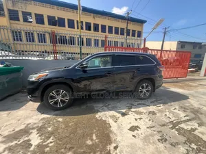Toyota Highlander 2016 Black