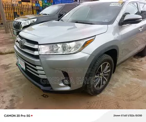 Toyota Highlander 2019 Silver