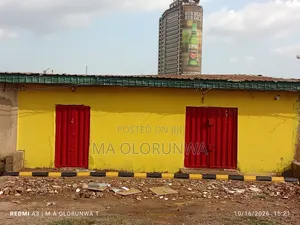 Warehouse Available to Let in Dugbe