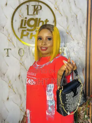 Light Pro Thrift Wigs