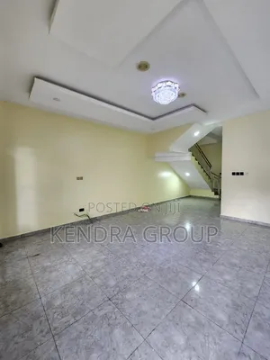 4bdrm Duplex in Chevron for rent