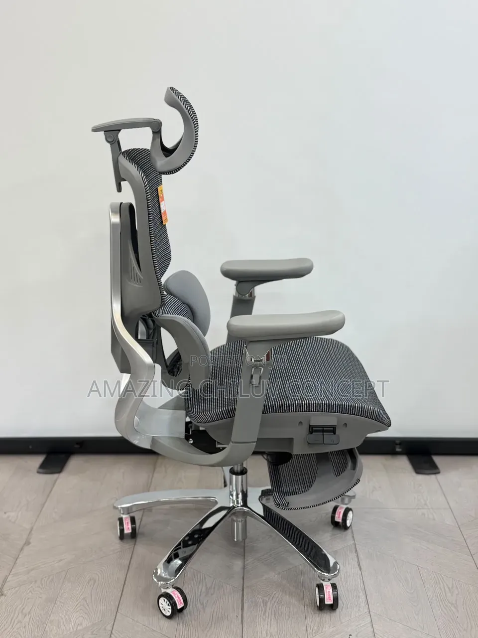 Ergonomic Executive Office Chair With Adjustable Headrest