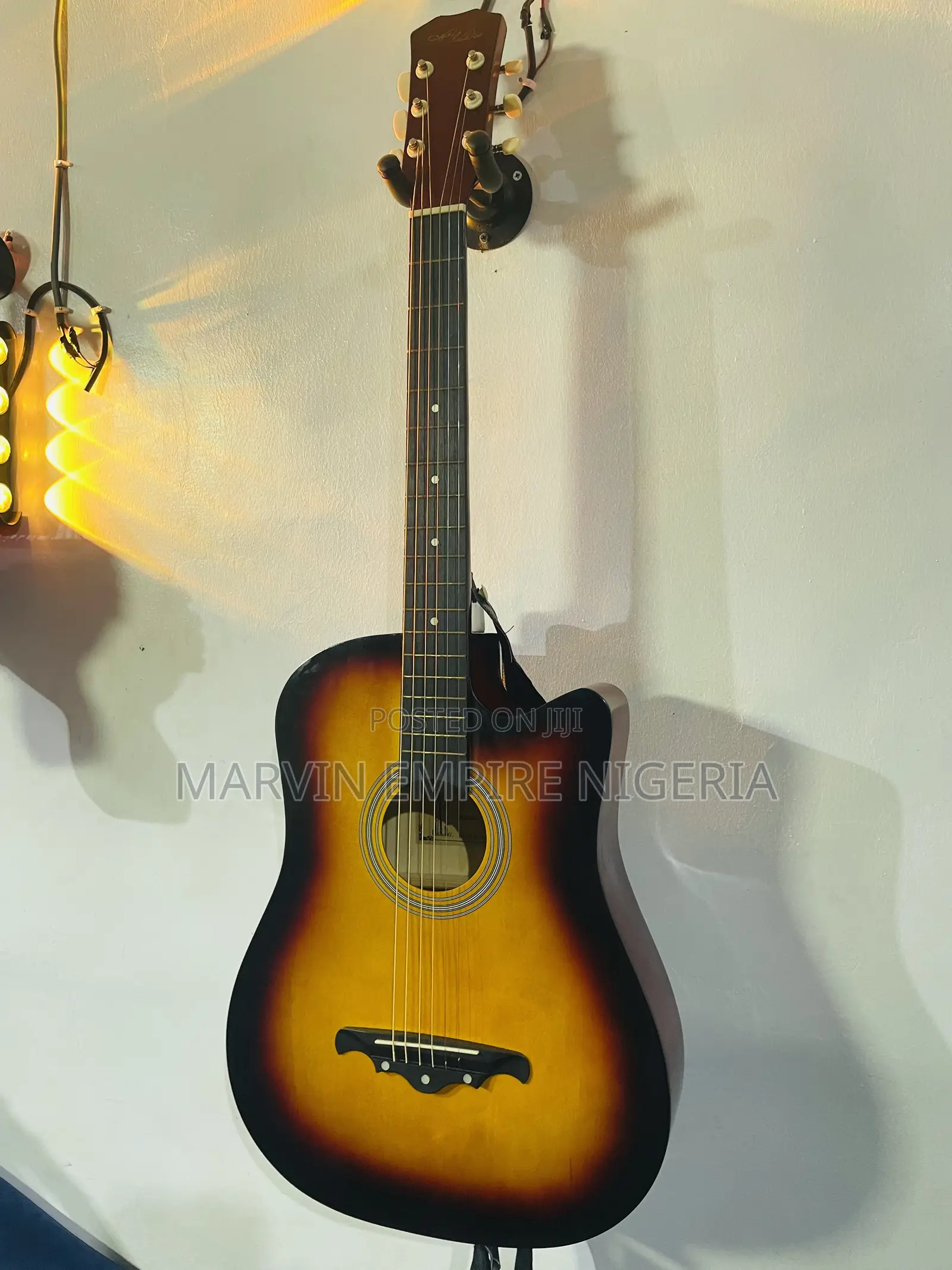 Chelldee Compact Acoustic Guitar 38 Inches With Bag
