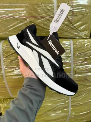 Reebok Unique Unisex Sneakers GFT 2v