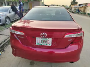 Toyota Camry SE V6 4dr Sedan (3.5L 6cyl 6A) 2012 Red