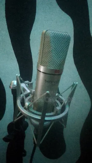 Behringer U28 Microphone