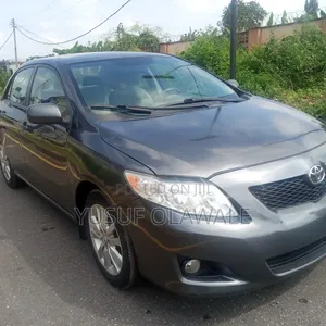 Toyota Corolla LE 4dr Sedan (1.8L 4cyl 4A) 2010 Gray